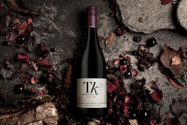 Te Kairanga Pinot Noir